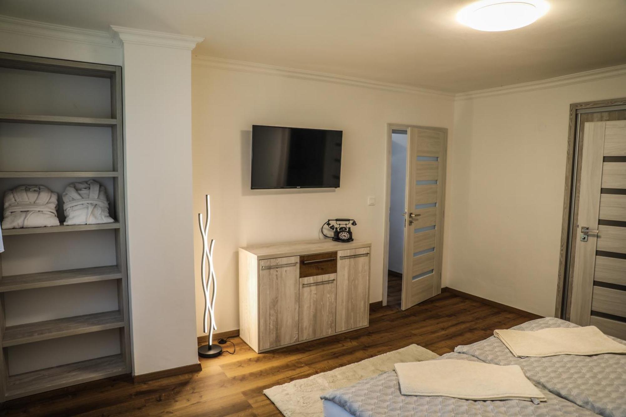 Apartment Irma Karlovy Vary Extérieur photo